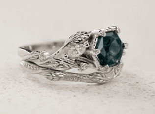 Exploring Unique Center Stones for Meaningful Proposals