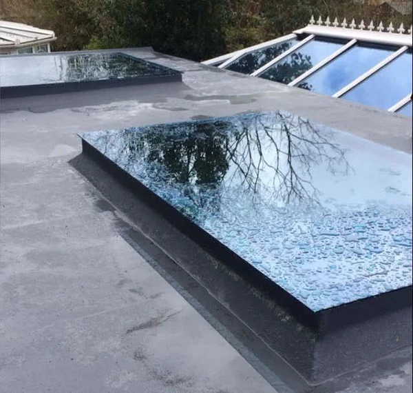 Enhance Everyday Living with Modern Roof Glazing Designs 